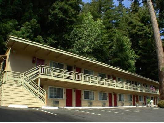 Quality Inn & Suites Santa Cruz Mountains Ben Lomond Exterior photo